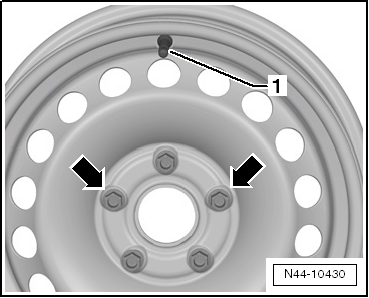 Volkswagen Passat. Fahrwerk, Achsen, Lenkung