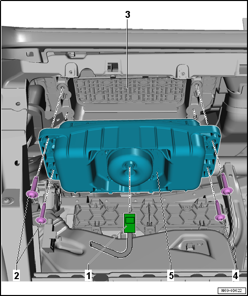 Volkswagen Passat. Karosserie-Montagearbeiten Innen